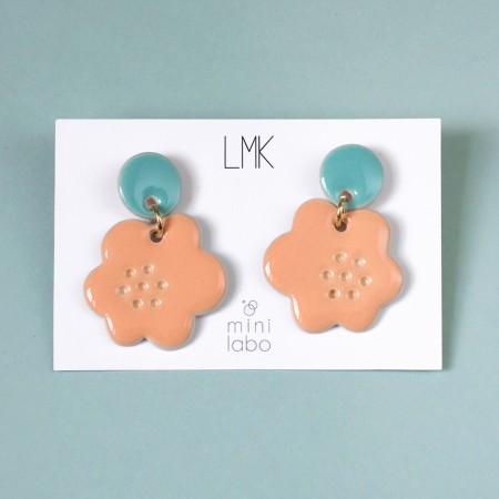 Lily polka dots earrings salmon