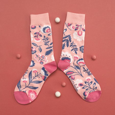 Jacquard socks with pink Folk pattern